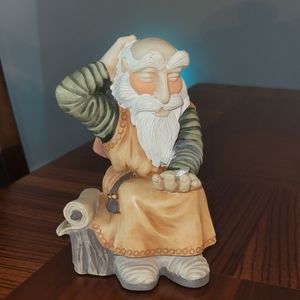 RARE VINTAGE 1988 COLECTIBAL WORLD OF KRYSTONIA FIGURINE. MADE IN ENGLAND